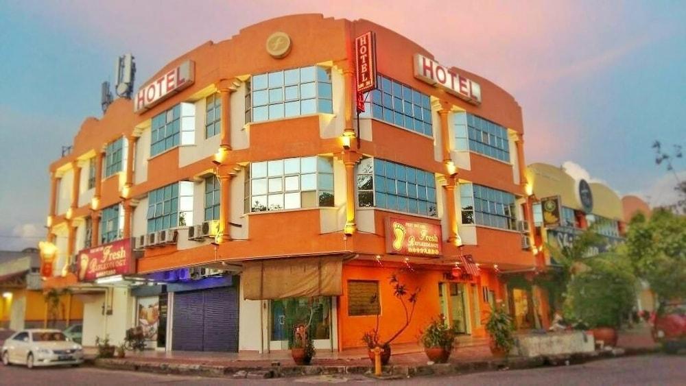 فندق فريش إيبوه ايبوه المظهر الخارجي الصورة